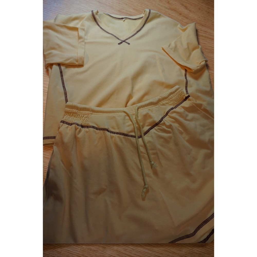 Womens Yellow 2 Piece Skort Set V-Neck Top Activewear Athleisure Small - Picture 4 of 15